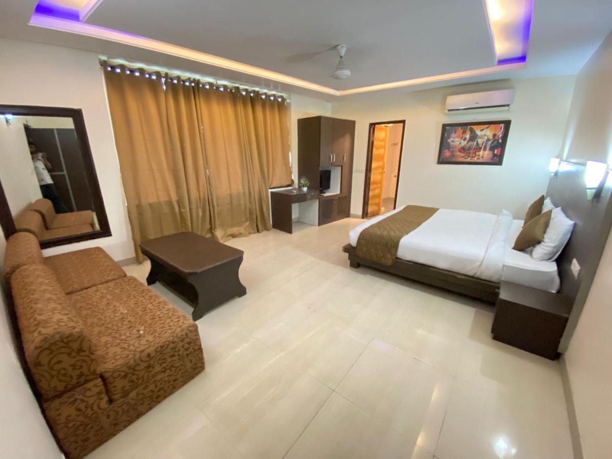Airport Hotel Vishal Residency Nuova Delhi Esterno foto
