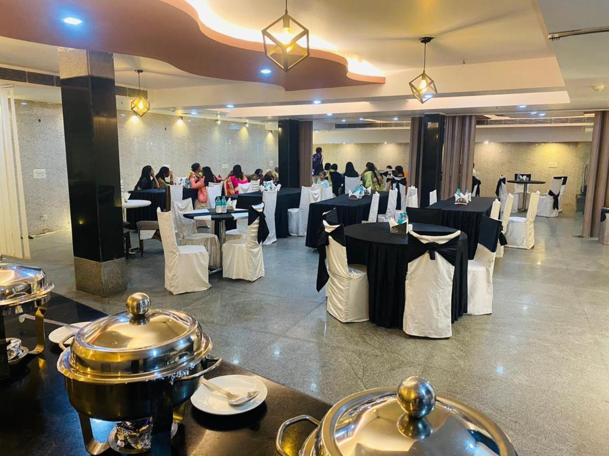 Airport Hotel Vishal Residency Nuova Delhi Esterno foto