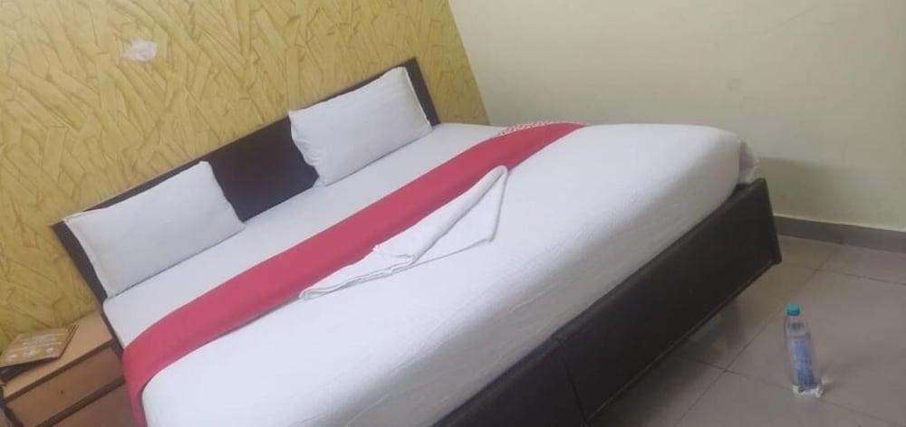 Airport Hotel Vishal Residency Nuova Delhi Esterno foto