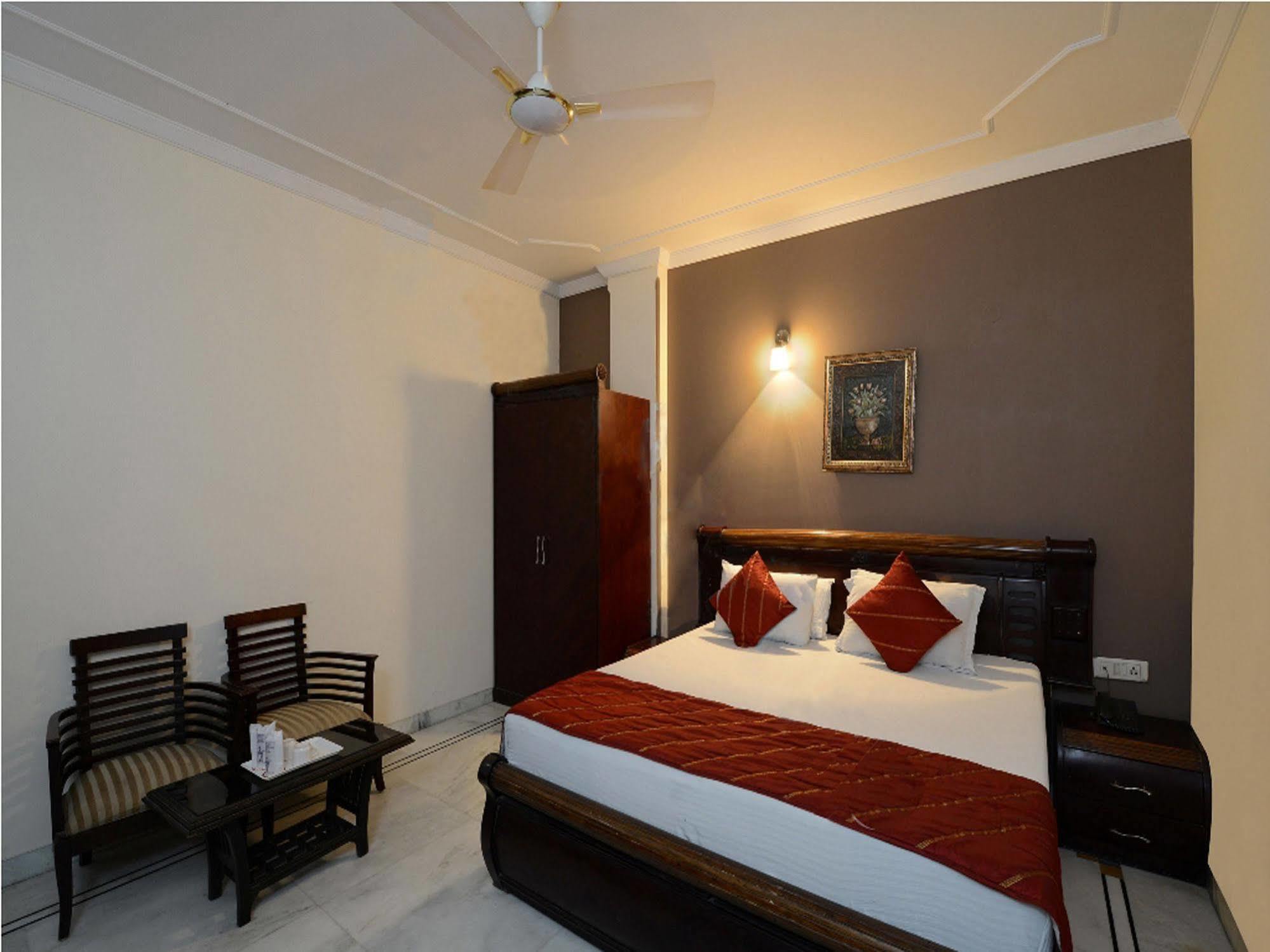 Airport Hotel Vishal Residency Nuova Delhi Esterno foto